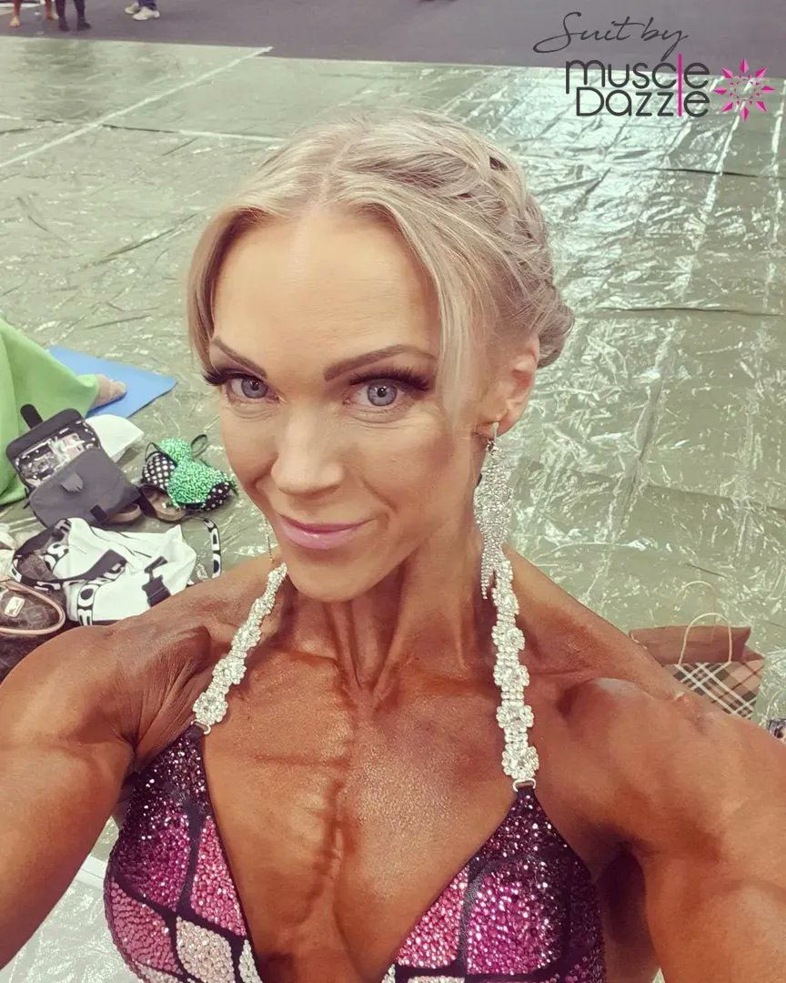 MuscleDazzle's tweet photo. Always inspiring @acl_norberg in truly fabulous form on show day! πππ
https://t.co/Pf2kbqSS8C #muscledazzle #figuresuit #posingsuit #figurecompetitor #physiqueathlete #wbpf #compbikini #girlswholift #physiquecompetition #figurecomp #ifbbgo #girlswithmuscle #getfit #ocbbikini https://t.co/DN7EG45JoN