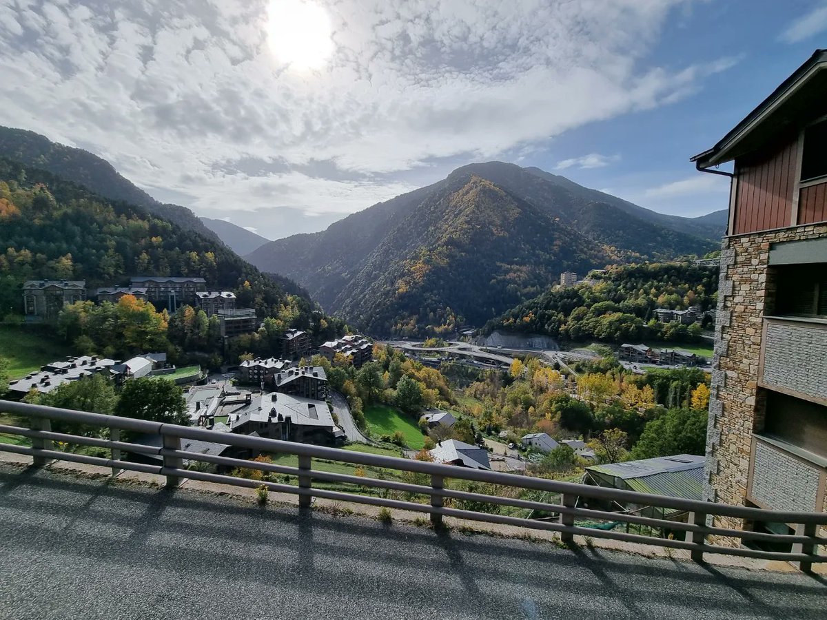 jecbosch14's tweet image. Diferents vistes des d&apos;Anyós cap a Sispony i les Dues Valires 🤩❤️🇦🇩
#anyos #duesvalires #sispony #andorra #andorrabloggers