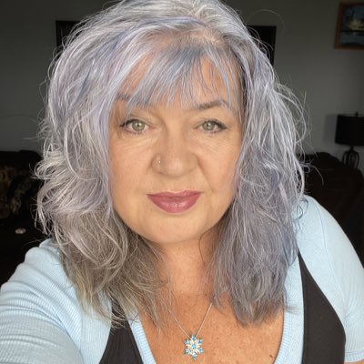 diane dale tweet media
