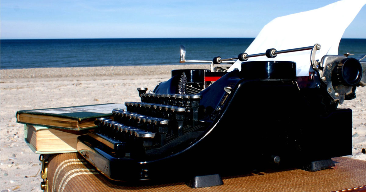 Improv is Scripted. We've been lying to you all along.
It's time everyone knows the truth.

theatremomentum.com/blog/improv-is…