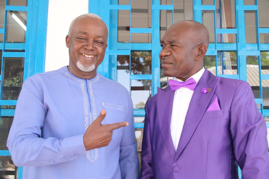 LaurentRudas's tweet photo. Mood du Vendredi 28/10/2022 avec notre sapeur maison, Bernard Ngbando, service protocole et logistique du PNUD Bangui. Très professionnel et action-oriented! @PNUD_RCA https://t.co/DFltxZGQiG