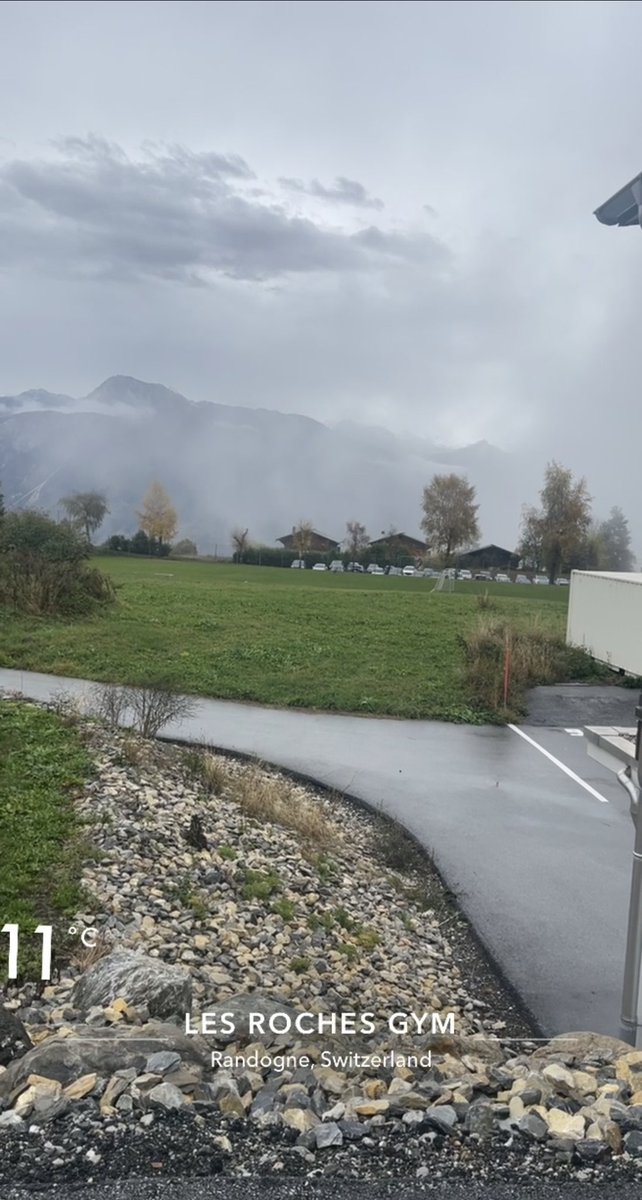 haneen__91's tweet photo. اتممت ولله الحمد اليوم البرنامج التدريبي  "Hospitality Experience Program" من معهد Les Roches في سويسرا 🇨🇭، كانت تجربه ثرية وممتعة🤍🤍
شكرا #وزارة_السياحة على الجهود العظيمة والدعم المستمر، #رواد_السياحة_الدولي 🇸🇦 https://t.co/KauOHz3H1V