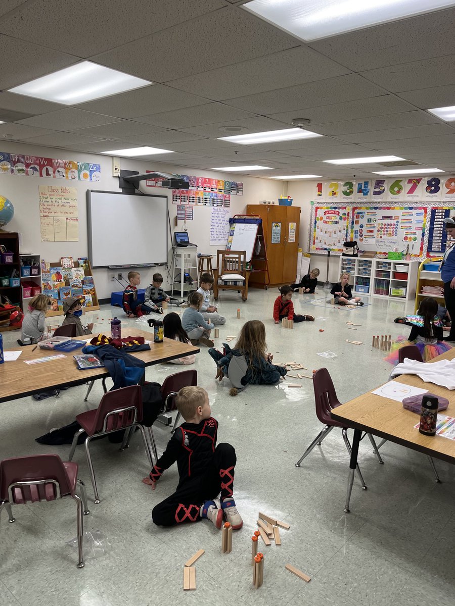 lynnesabookworm's tweet photo. Keva Block Challenge!
Kindergartners are Imagineers! @tech_ stout87 #FHEsilluminates ⁦@kara_strumsky⁩ ⁦@sydnee_mccollum⁩ https://t.co/IQGPQU4HTq