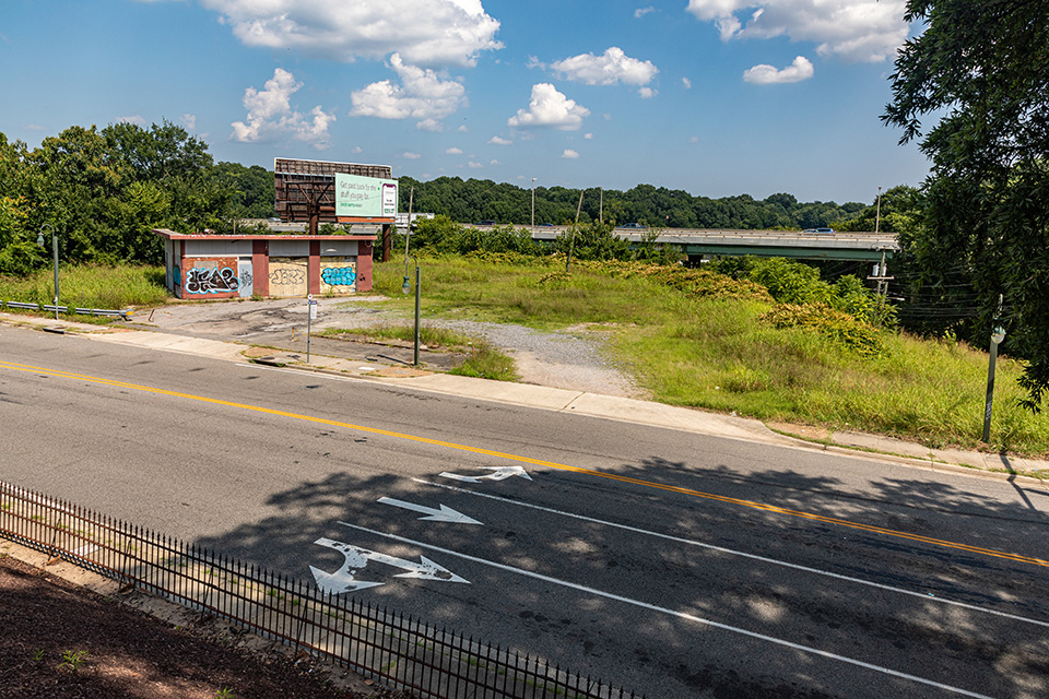 Where’s Kitty Cary? The answer unlocked Black history Richmond tried to hide. wapo.st/3sH46Rs Thanks to <a href="/washingtonpost/">The Washington Post</a> <a href="/SchneiderG/">Greg Schneider</a> for this comprehensive report about Lenora McQueen's advocacy on behalf of #Richmond's Shockoe Hill African Burying Ground