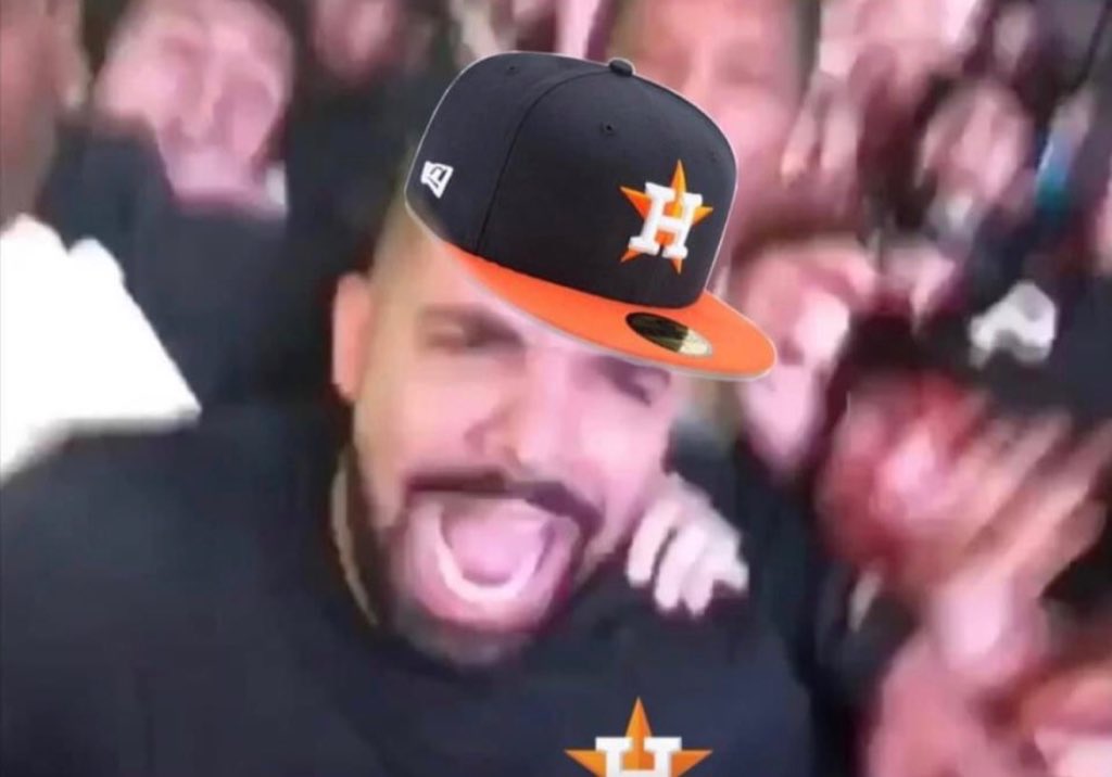 astrosmemes_'s tweet photo. My mom: um why is there a for sale sign in our front yard and it says Sold??

Me at Hoes Mad Park after I sold the house: https://t.co/cY9j6lVS8p