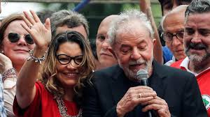 IvanLealRamos89's tweet photo. Este domingo 30 de octubre, segunda vuelta electoral en Brasil. L@s progresistas confiamos en la victoria de Lula Da Silva. Fuera Bolsonaro, fuera la extrema derecha de la presidencia brasileña
#SegundaVuelta
#Brasil
#LulaPresidente
#StopBolsonaro
#FueraExtremaDerecha https://t.co/OgE3JTd6bU
