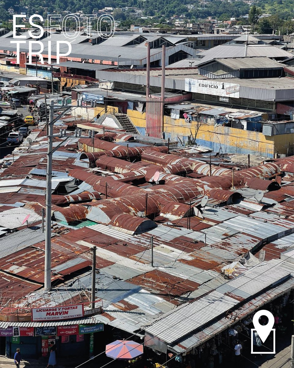 Esfoto23's tweet photo. ✅ Esfoto Trip/ vista desde los tejados en Centro de San Salvador.📸
#foto #fotografia #esfoto #trip #elsalvador #centro #sansalvador #EsPhoto #photo @franciscoc290 https://t.co/mPQgUaGNgH
