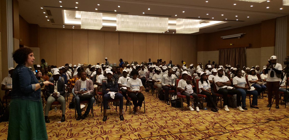 UNBenin's tweet photo. #UNDAY:
Comment saisir les nombreuses opportunités d'emplois au sein des Nations Unies ? @UNBenin a entretenu des centaines de jeunes sur les  possibilités de stage, de volontariat et d'emploi.
#VolontairesOnu
#youth https://t.co/Slsdd7yl8o