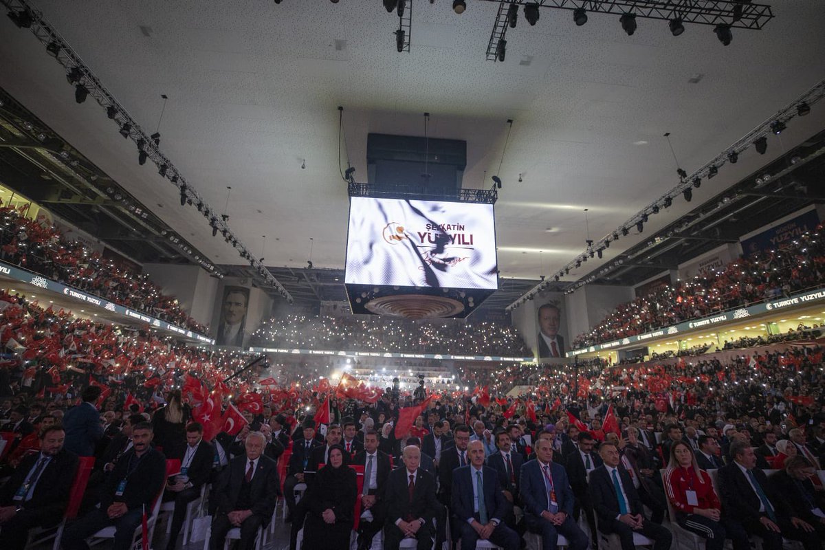 Cumhuriyetin 100. yılının, 21. yüzyılın Türk Asrı olması husunda güçlü bir başlangıç olacağına inanıyor, Cumhurbaşkanımız tarafından açıklanan Türkiye Yüzyılı programının, Türk Asrı'nın ilk adımı olmasını diliyorum. Ülkemize,milletimize hayırlı olsun.
#CumhurlaBirlikteKazanacağız