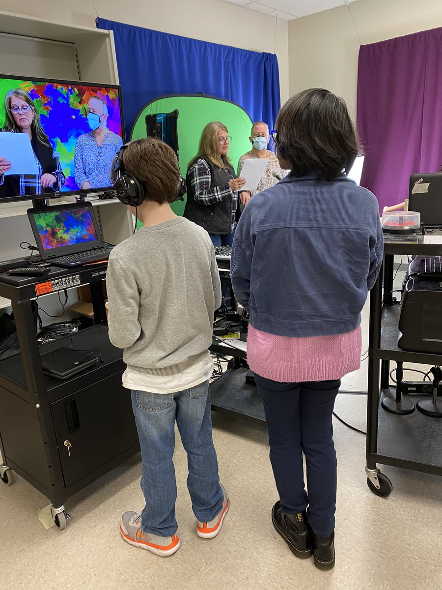 HeatherDecaudin's tweet photo. So much happening at @ECES_Pike this morning. Birthdays, Life Skill Winners, and United Way activities. #PikeProud https://t.co/mTFGNQOgHI