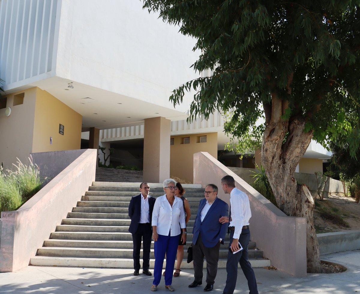 lycee_flaubert's tweet photo. Dans le cadre d’une visite officielle en #Tunisie  le samedi 22 octobre dernier, nous avons accueilli le #senateur  M. Jean-Yves Leconte dans notre site.
https://t.co/eMgB3Fh6eC https://t.co/tT4dHkAp3h