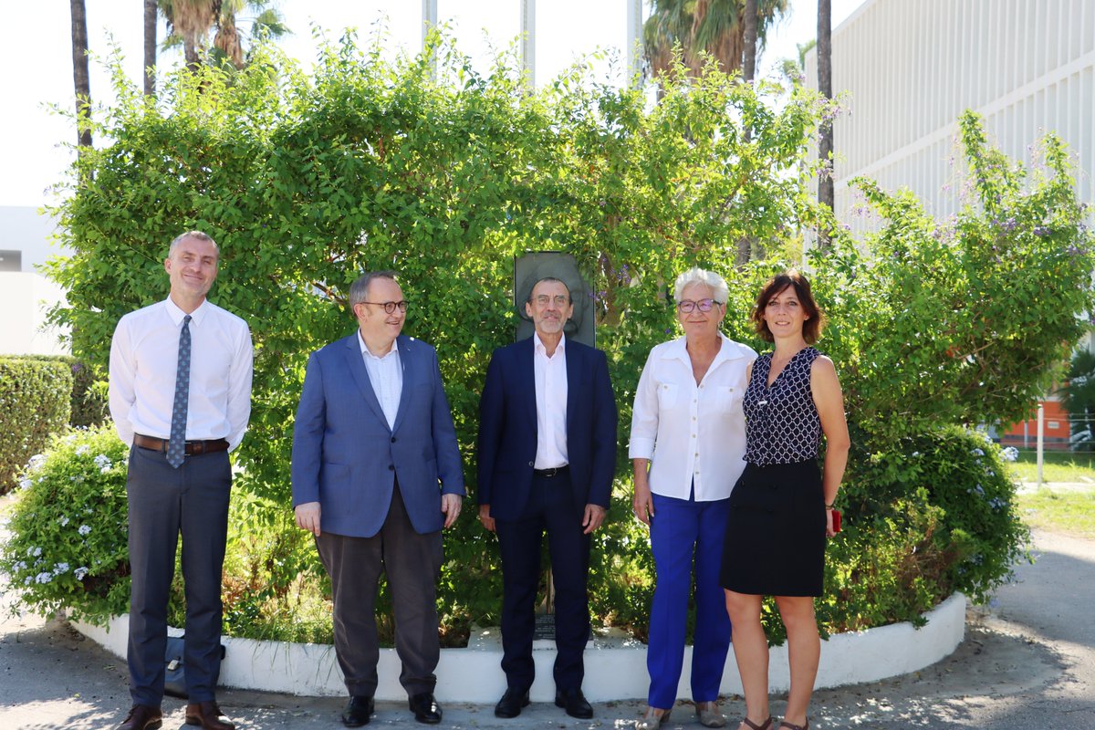 lycee_flaubert's tweet photo. Dans le cadre d’une visite officielle en #Tunisie  le samedi 22 octobre dernier, nous avons accueilli le #senateur  M. Jean-Yves Leconte dans notre site.
https://t.co/eMgB3Fh6eC https://t.co/tT4dHkAp3h