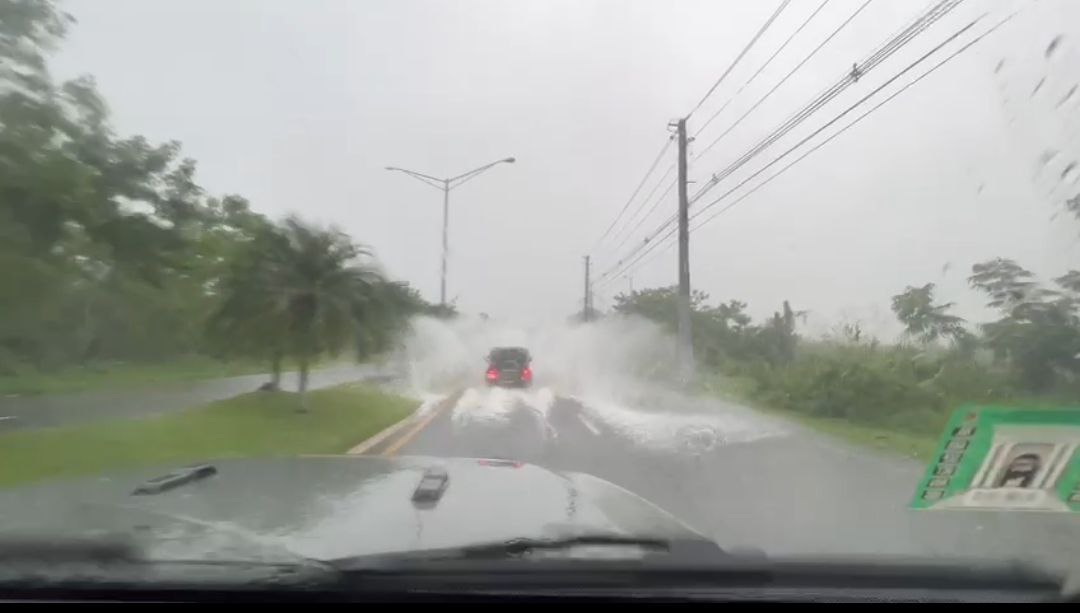 corescam's tweet photo. #SHIELDdocumentary 🛬in #PuertoRico. The intense🌧️ of these days are making it difficult to access and filming in some areas to @mariocuestaher1 📽️ One of the goals to do on the island: to check the devastating effects left by the #HurricaneMaria
@FondationBNPP @USGS #geoscience https://t.co/m0YGbF7StO