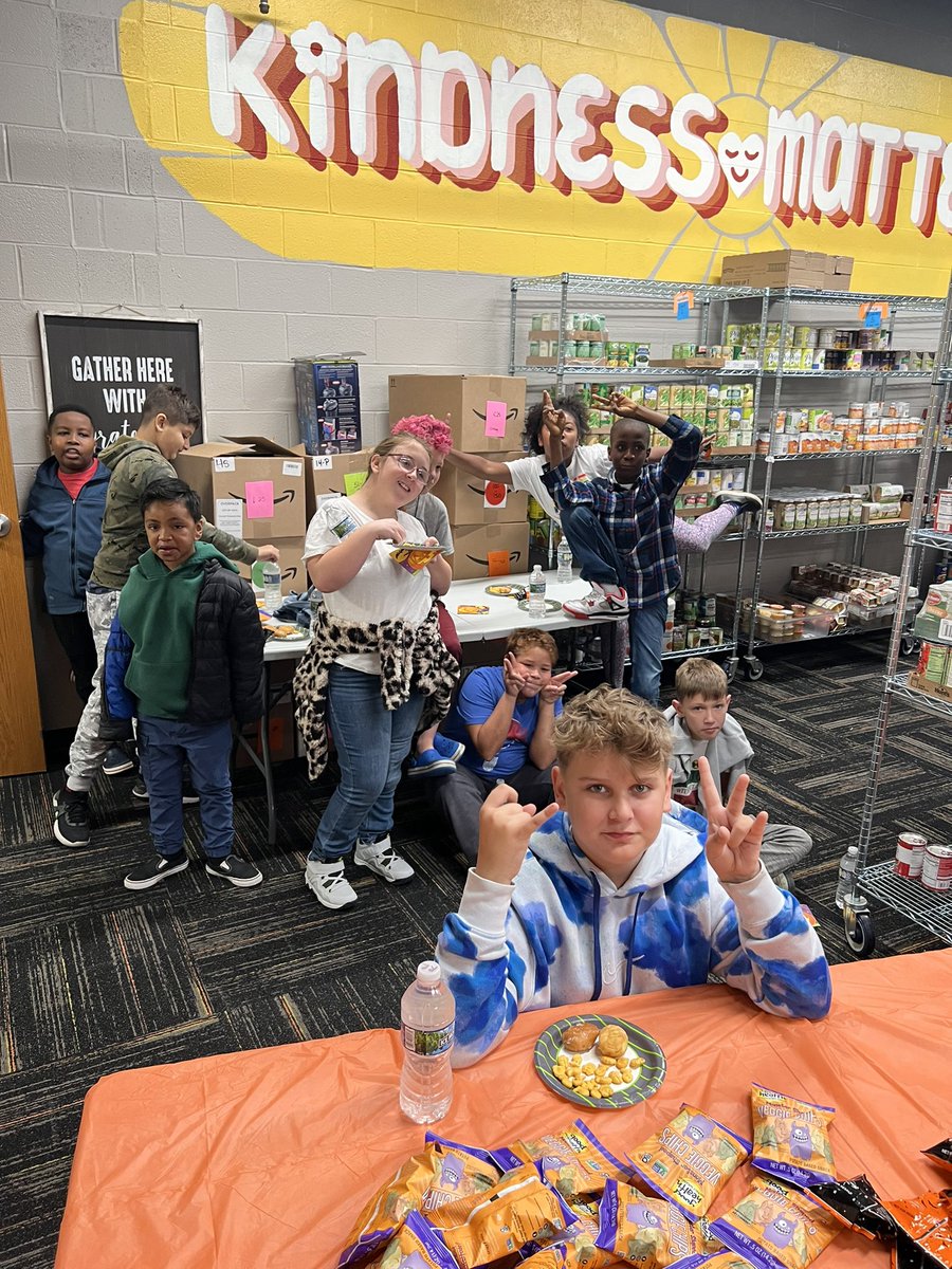 MLMaierPantry's tweet photo. Celebrating Miss Goudie and Miss Sexton’s students who work at the pantry every week. Party today to thank them for their help! Great group of students from @AvonISWest. Thank you for being Helping Hands for the pantry! https://t.co/0Bf8Sh9xi4