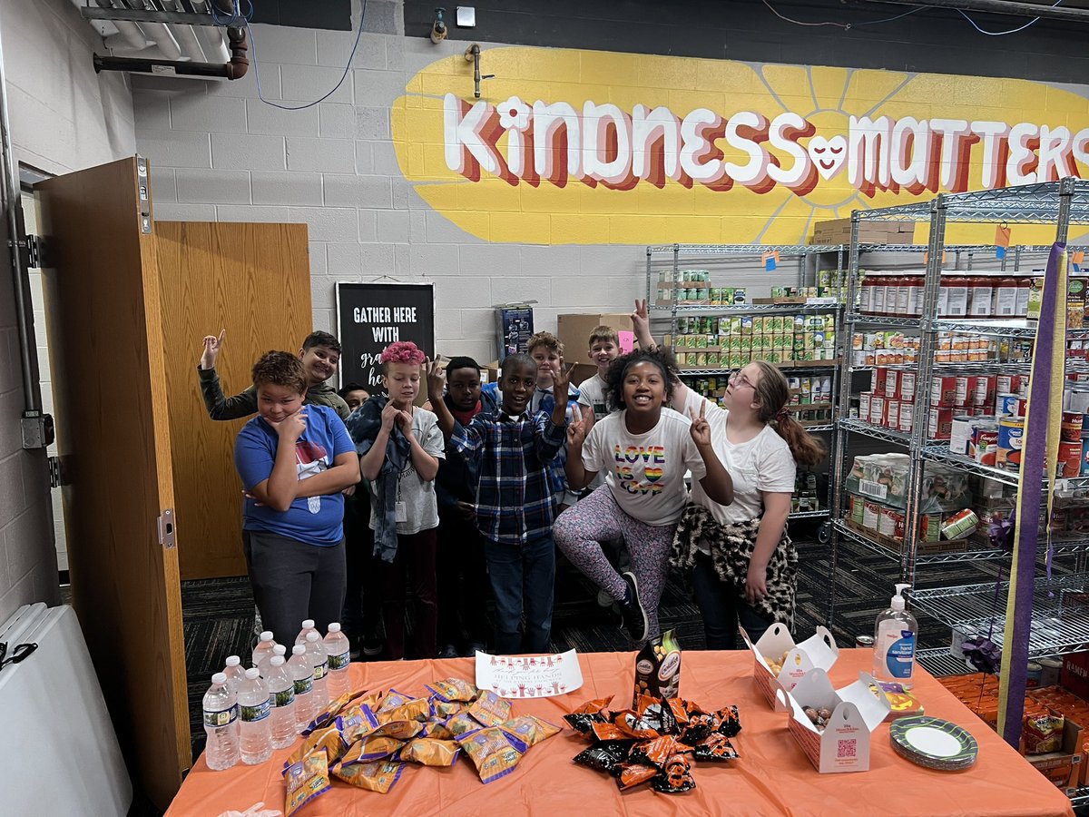 MLMaierPantry's tweet photo. Celebrating Miss Goudie and Miss Sexton’s students who work at the pantry every week. Party today to thank them for their help! Great group of students from @AvonISWest. Thank you for being Helping Hands for the pantry! https://t.co/0Bf8Sh9xi4