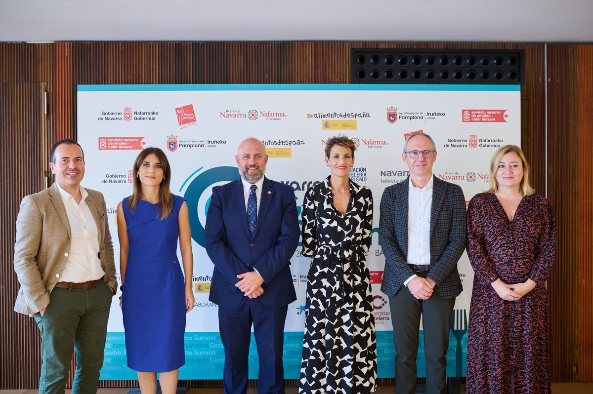 NavarraTV's tweet photo. 📸FOTOS| #Navara Gastro Summit, un evento donde la Comunidad foral ha sacado pecho de su potencial gastronómico (@NGastroSummit)

@gob_na @Alimentacion_es @empleo_na @Pamplona_ayto @VisitNavarra @Reyno_Gourmet 

https://t.co/Fu3DPA5l36 https://t.co/1t5unlWxrA