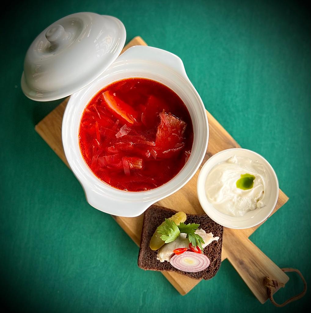 ShoPumpkin's tweet photo. Šeit var nobaudīt īstu ukraiņu boršču🥘🙂
(У нас ви зможете скуштувати справжній український борщ)
#Riga #Latvia #LV #Rīgu #Labdien https://t.co/4tzb3vapJV