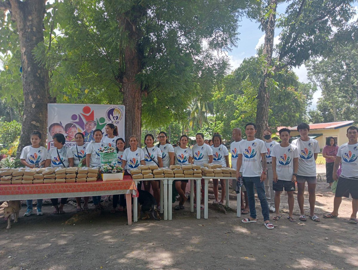 R2QFoundation's tweet photo. All our volunteers and organizers.
#feedingprogram #right2qualityfoundation #volunteersandorganizers https://t.co/ZflDY2N3Qf
