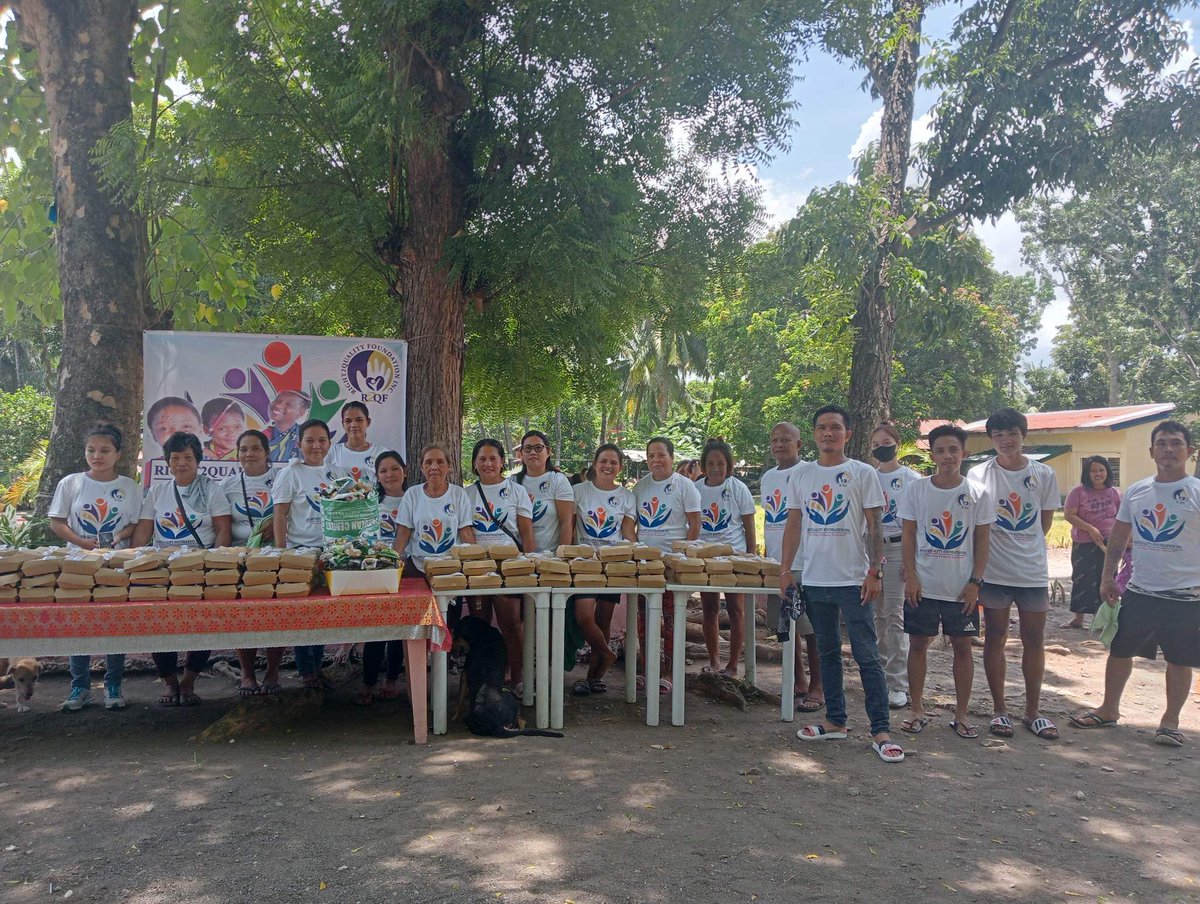 R2QFoundation's tweet photo. All our volunteers and organizers.
#feedingprogram #right2qualityfoundation #volunteersandorganizers https://t.co/ZflDY2N3Qf