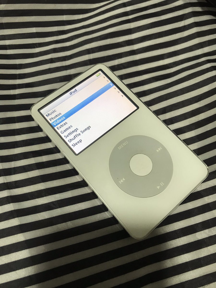 helloyoyeahh's tweet photo. iPod Classic Gen5 (60gb)
🤍2350b.-รวมส่ง

ตัวหนา(รุ่นเฉพลิมพระเกียรติแต่โลโก้เริ่มเลือนลางแล้ว)
ความจุ60gb
กรอบหน้ารอยเยอะ
ลงผ่านitunes
ใช้สายชาร์จ30pin (ไม่ได้แถม)

#ไอพอด #ไอพอดคลาสสิค #ไอพอดคลาสสิคมือสอง #ไอพอด5 #ipod #ipodvdo #ipodclassic5 #ipodclassic5thgen https://t.co/z7r9Y5Bhq3