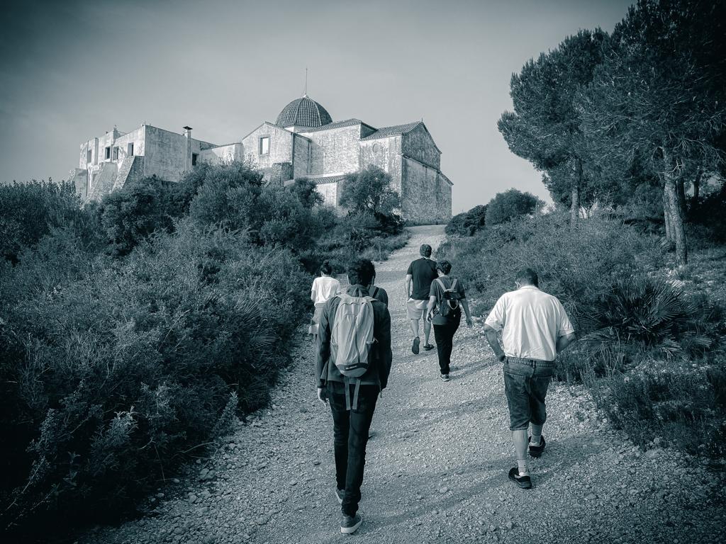 phcastellon's tweet photo. El grupo de Centro de día de Vinarós ha salido para fomentar la cohesión, y conocer el entorno. 

Así foembtamos un ocio saludable, y nos conocemos fuera del Centro. 

#ociosaludable #vinaròs #centrodedía https://t.co/yFrH93lyfB