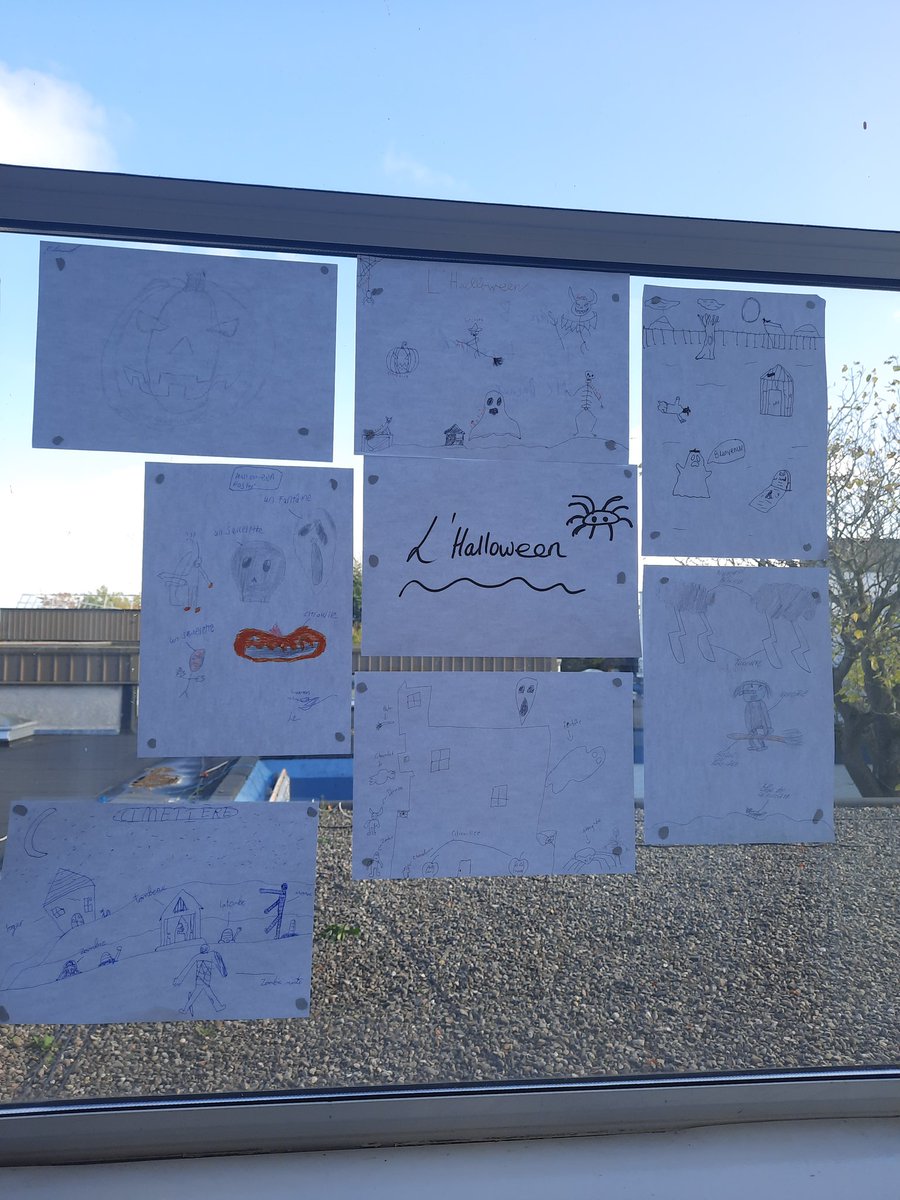 MoyleParkMFL's tweet photo. Some of the brilliant work completed by Junior French students this week. Have a great midterm everyone!! https://t.co/3DtWxl0x2w
