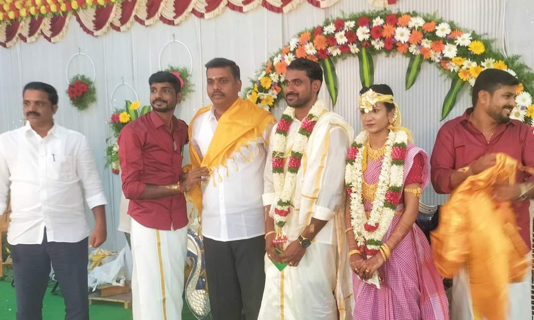PMKJagan's tweet photo. இன்று காலை (28-10-2022), நெய்வேலி சட்டமன்ற தொகுதியில் நடைபெற்ற பாட்டாளி சொந்தங்களின் இல்ல சுப நிகழ்ச்சிகளில் கலந்து கொண்டு வாழ்த்திய போது.

#PMK #Neyveli https://t.co/7VXPaijz5b