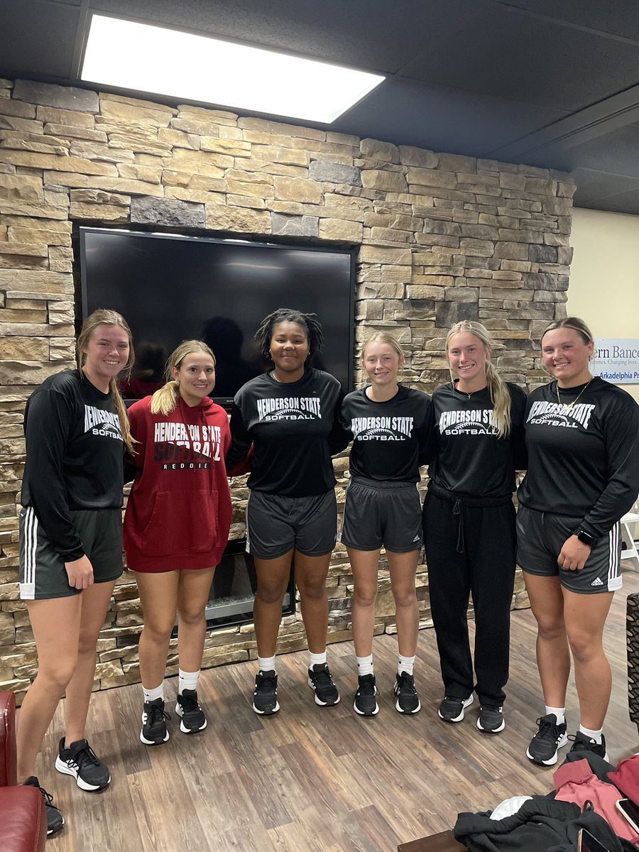 ReddiesSB's tweet image. WINNERS!! This morning was a scavenger hunt for #competitionfriday Great work from Reddies Softball 💪🏽#begreat