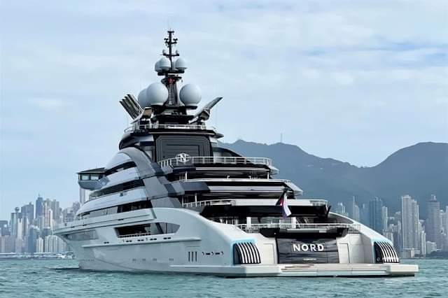 zone_african's tweet photo. #facts
South Africa has refused to seize Russian-owned $521m superyacht on its way from Hong Kong to Cape Town

It belongs to Alexei Mordashov an ally of President Vladimir Putin, who has been sanctioned by the EU and USA

South Africa says it's not bound by the sanctions
#africa https://t.co/MQ507CvI8s