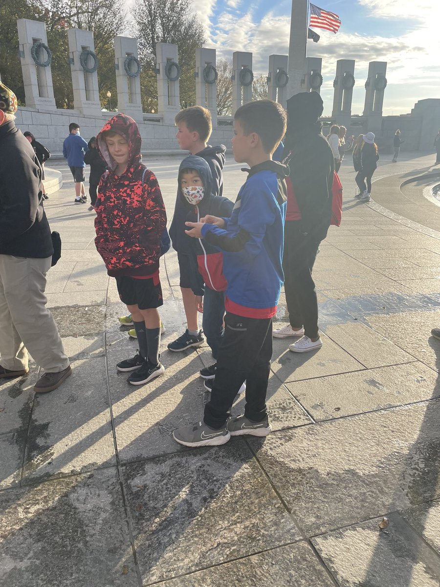 mchristensen55's tweet photo. Touring this morning! @OliveChapelElem https://t.co/5NzVtwGWUQ