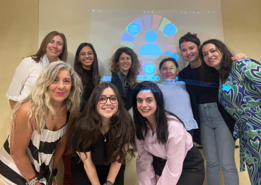 CONACEE's tweet photo. Esta semana hemos asistido a la 2ª reunión transnacional del proyecto #DisFinLit con el objetivo de desarrollar material formativo para la alfabetización financiera #sostenible, adaptada a estudiantes de secundaria con discapacidades cognitivas leves.

Más https://t.co/LQVFbUIPss https://t.co/6HBXf20LFn