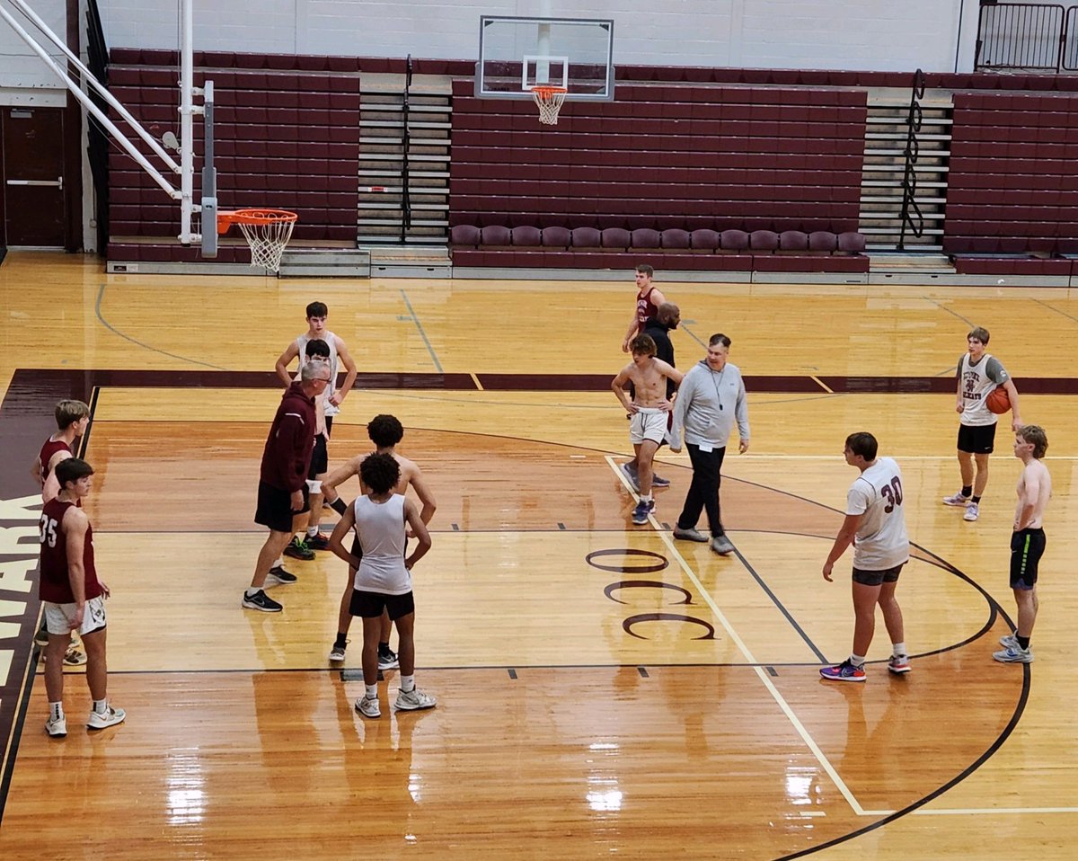 Newark Boys Basketball tweet media