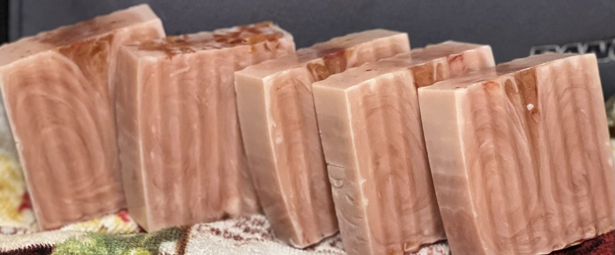 RoadQueen1967's tweet photo. I’m getting a bit excited for the weekend, I have stock available back in my shop! Doing a bit of an overhaul and trying to find my niche. It’s harder than I thought. I’ll get there, I’m only 5 months in!!! #pdsoapsnsuds #gotsoap #handcrafted #smallbiz #handcutsoap #smellbetter https://t.co/ffvdzciOGh