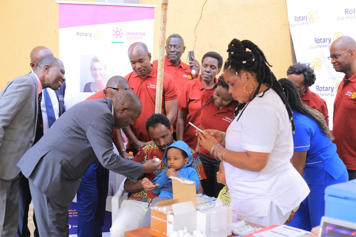 Together we can kick Polio out of the World. Thank you DG for Gracing the activity at Rc Kansanga