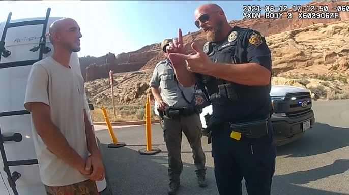 thelastshow's tweet photo. #Moab cop now detective had romantic rival arrested in 2019 #DomesticViolence incident
#EricPratt one of the police officers involved w/ #GabbyPetito & #BrianLaundrie traffic stop was found to have made "unintentional" mistakes w/ Gabby/Brian incident
https://t.co/3m8DZzSVOX https://t.co/xqLazfn3KO