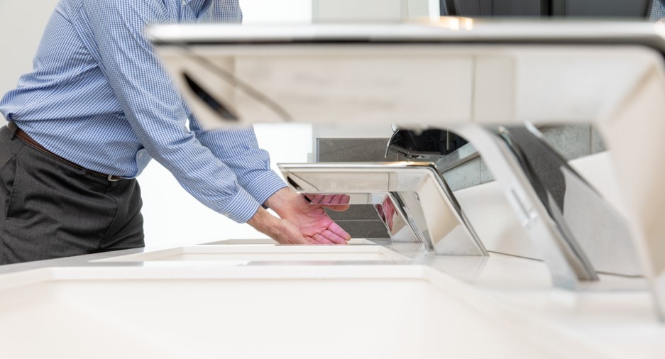 In addition to the sleek design and intuitive user experience, XLERATORsync system’s airflow design blows air/water flow away from the user, promoting hygiene and enhancing the user experience. 

#HEPA #Dryer #virus #energy #filter #exceldryer