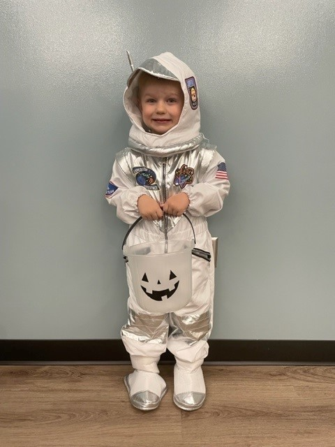 CPACTC's tweet photo. PM pre-k class trick or treating @cpactc. #opportunitiesunlimited #reitzel #franson #oct2022 https://t.co/XH96ajXTjF
