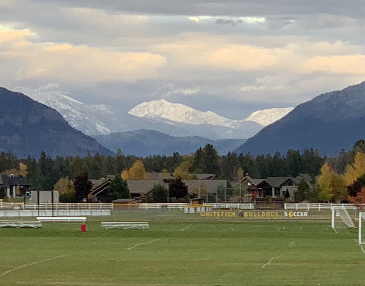 AndreasCNN's tweet photo. People often ask, why did you leave Atlanta/New Orleans and move to NW Montana? Well, this is our backyard. #getoutofcities #watersecurity #thepowerofnature #grizzlybear https://t.co/gWMl1Mqazg