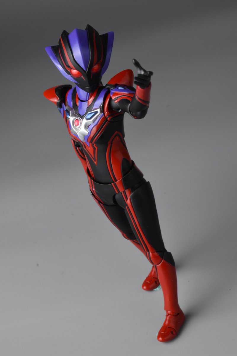 S.H.Figuarts Ultrawoman Grigio￼ Darkness （ 作品 を 再 塗装 する