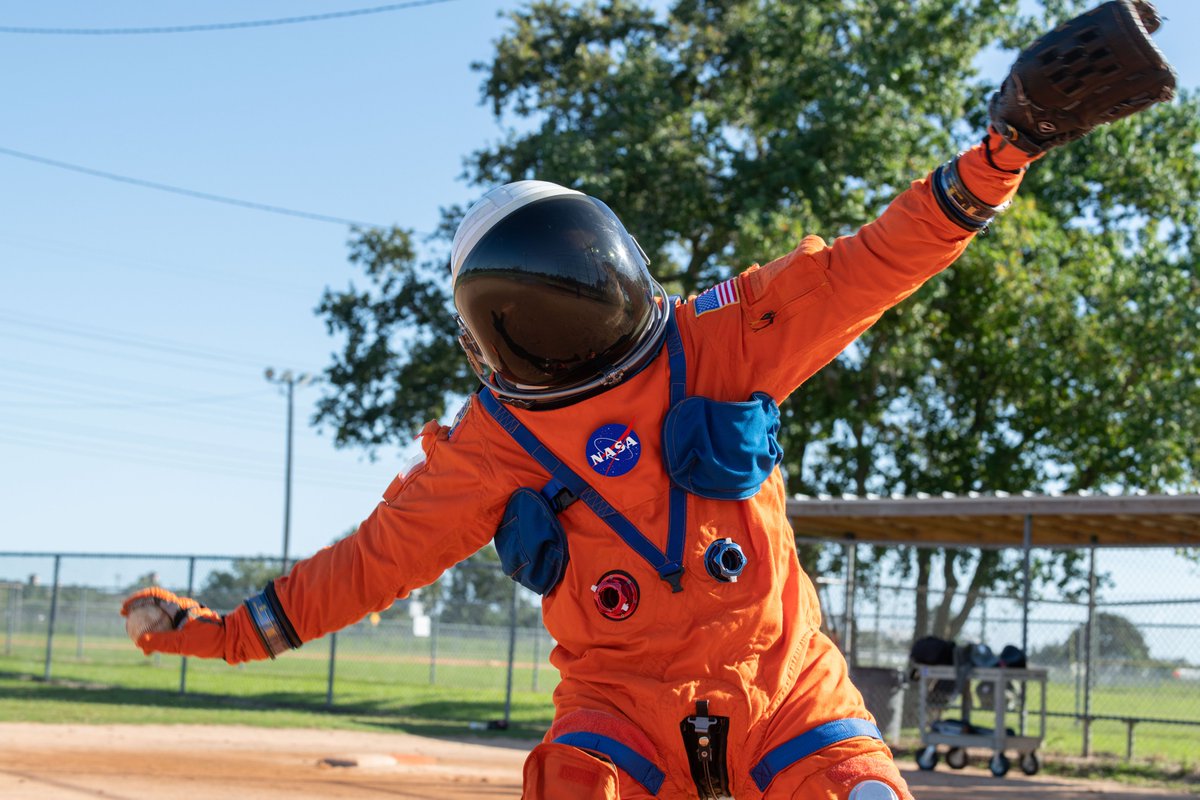 Batter up!⚾️ This launch and re-entry suit will protect astronauts when they launch to the Moon with <a href="/NASAArtemis/">NASA Artemis</a>. We expect the teams to launch a ball or two into orbit tonight during the #WorldSeries.