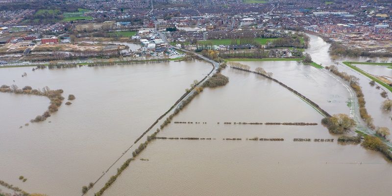 Report by @JointCtteNSS says the Government needs to do more to protect critical national infrastructure from being disrupted by extreme weather. Special advisor to the inquiry @sdessai @SEELeeds calls for the Government to raise its game. Read more: leeds.ac.uk/main-index/new…