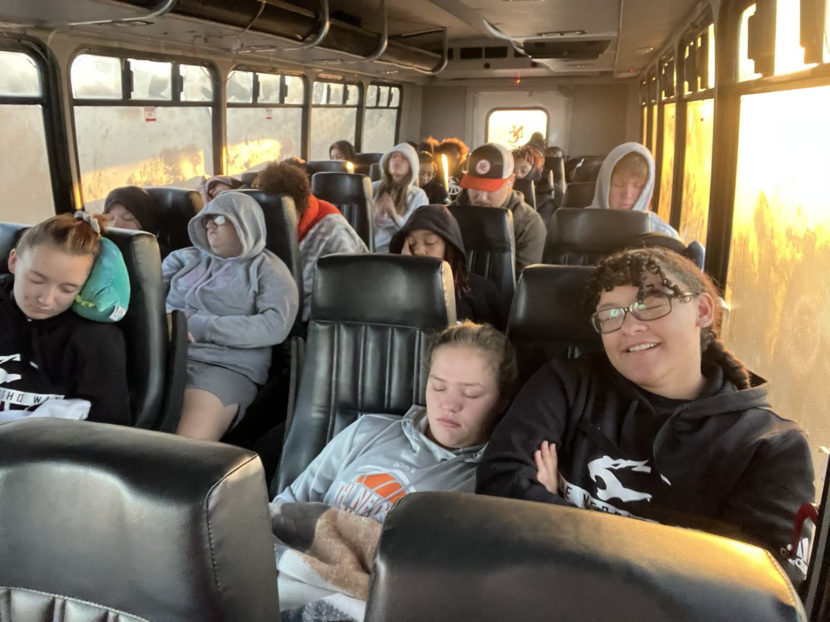 TheNeoshoWay's tweet photo. We are so blessed to have this time together, junior college is a different kind of college basketball! On our way to a all day scrimmage at Pratt. I’m so blessed to be around these amazing people! #94feetofchaos #TheNeoshoWay https://t.co/C3LgP1514c