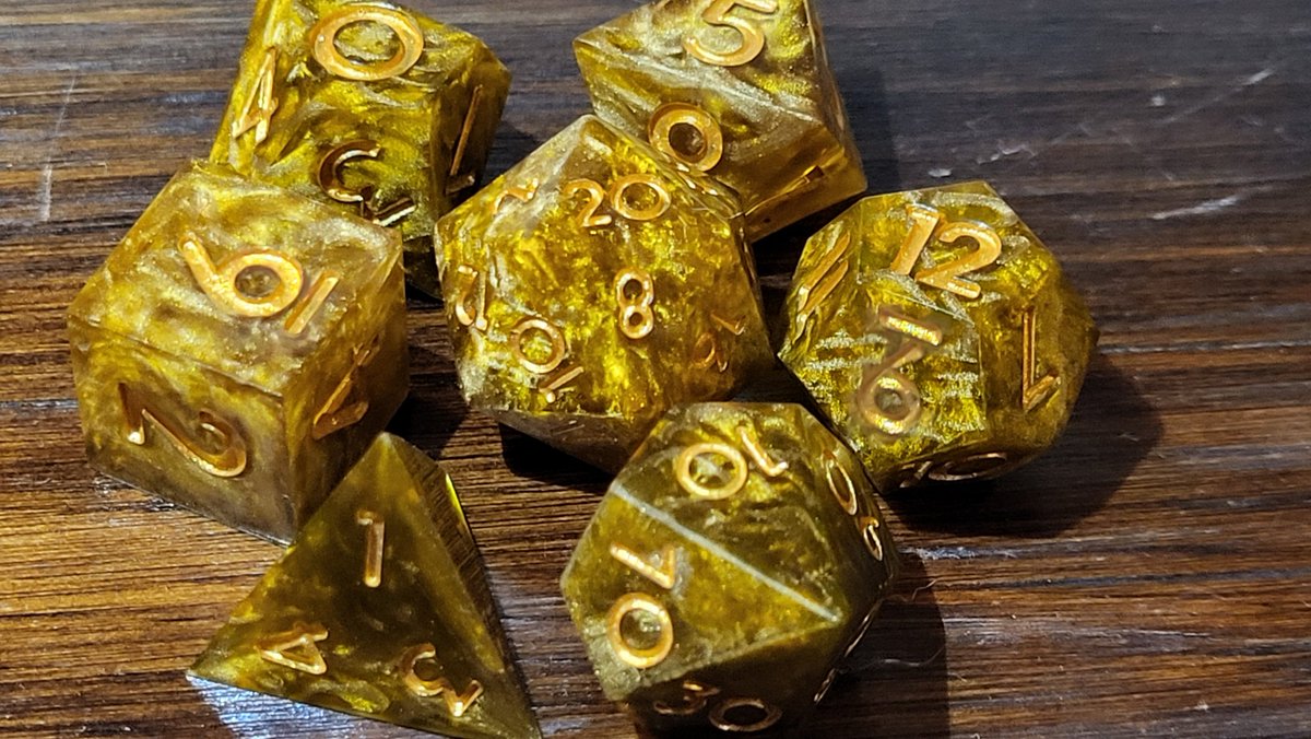 Day 2 of Twitter intro. Sometimes I make pretty dice too. #DICE #DnD