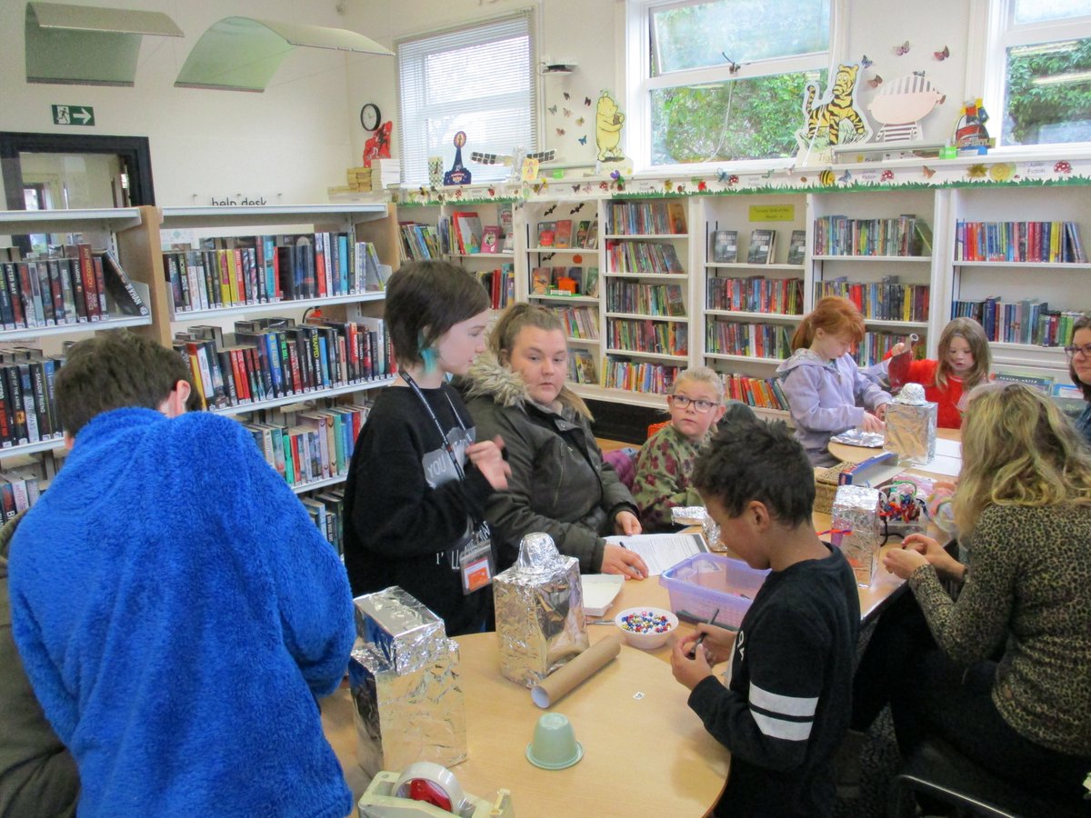 LancsLibraries's tweet photo. Thank you and well done to all the children, parents and our #CultureHack, Edie who attended #CarnforthLibrary for our Robot Junk Modelling session. They managed to make some amazing robots
Check out our future events here
👉https://t.co/R7ntHHXk6y https://t.co/2gNFWVtrBO