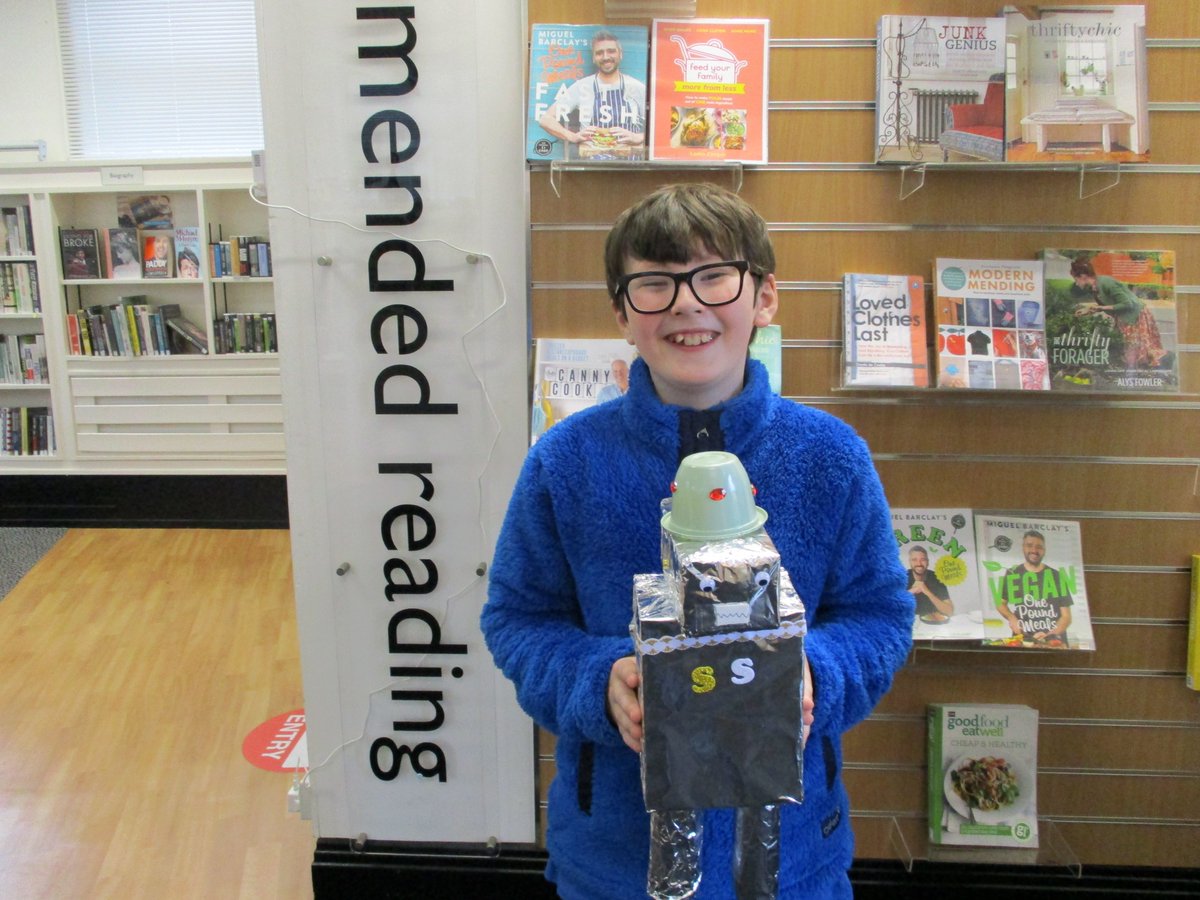 LancsLibraries's tweet photo. Thank you and well done to all the children, parents and our #CultureHack, Edie who attended #CarnforthLibrary for our Robot Junk Modelling session. They managed to make some amazing robots
Check out our future events here
👉https://t.co/R7ntHHXk6y https://t.co/2gNFWVtrBO