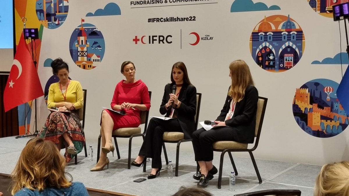 EvaErlach's tweet photo. How can we work with media to tell human stories in a dignified way? 
✨ Focus on the person, not the issue
✨ Show people are overcoming the challenges
✨ Add the "So what?" 

@Rana_J01 @helenachumphrey @MariaRamosUK @CorButler 

#ifrcskillshare22 https://t.co/cDEr76NBIF