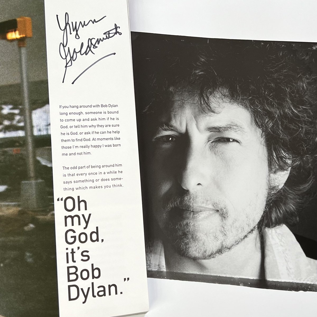 Went to @TheMHGallery last night for opening of Lynn Goldsmith @Goldsmithphoto show and book release. Got the lovely new 80’s book signed and an older one with this great quote about Dylan. New book here: amzn.to/3zqbhRQ 📸 Lynn Goldsmith