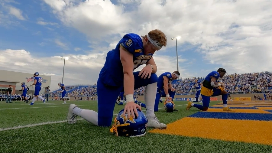 keloland's tweet photo. With 10 touchdowns to his name, the South Dakota State faithful surely know the name Zach Heins but you may not know his family’s story, and the loss that’s shaped him into the man he is today. https://t.co/R01BbB5c39 https://t.co/eQAC2lj59W