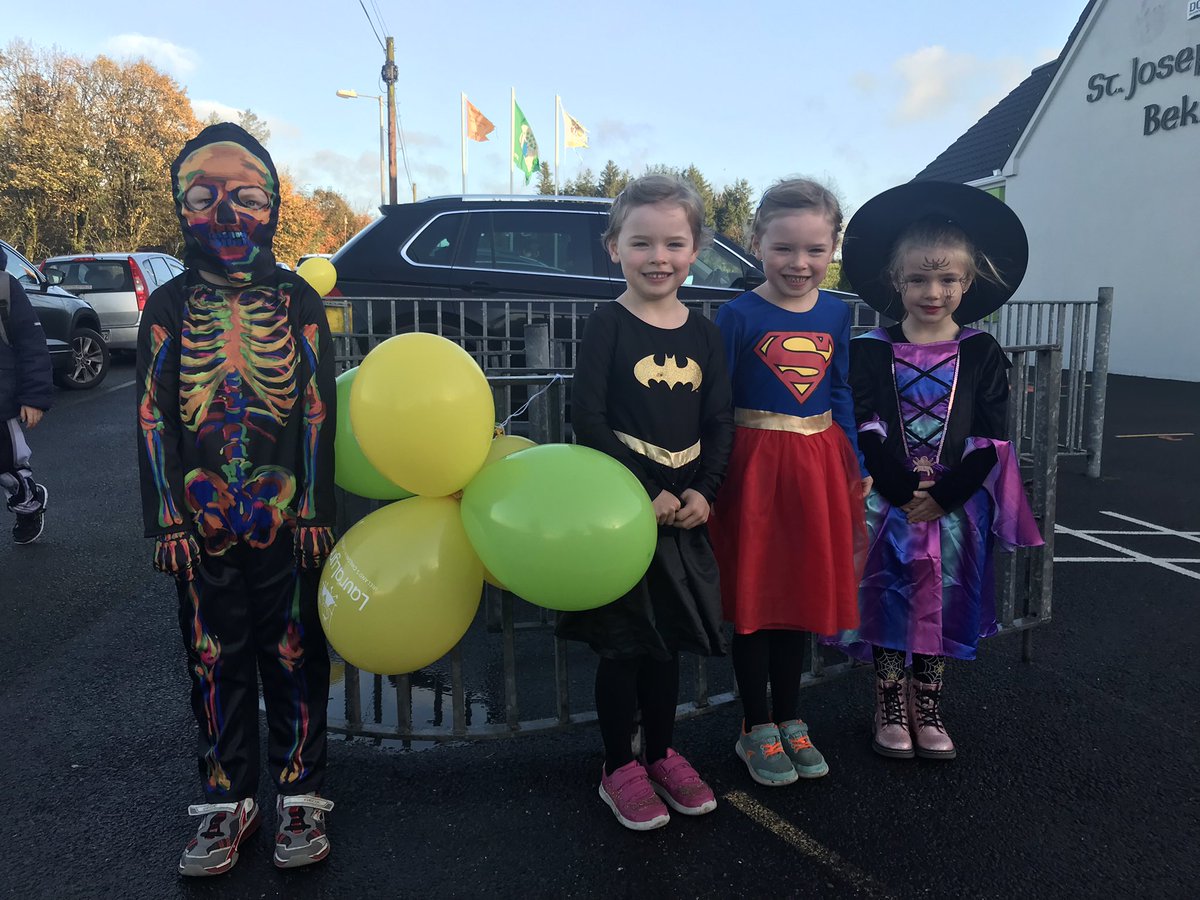 Some more scary pupils@BekanSchool who dressed up for <a href="/LauraLynnHouse/">LauraLynn, Ireland's Children's Hospice</a> Halloween fundraiser today. 👻🎃