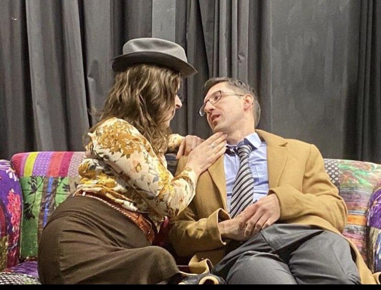 phoenixplayers2's tweet photo. Not long to go now until Don’t Dress For Dinner opens at The Kings Theatre Gloucester on the 9th November. Here’s some of our favourite rehearsal pictures… 

#localtheatre #gloucester #gloucestershire 

https://t.co/0himrLxXEN https://t.co/IpuNTKZqBU